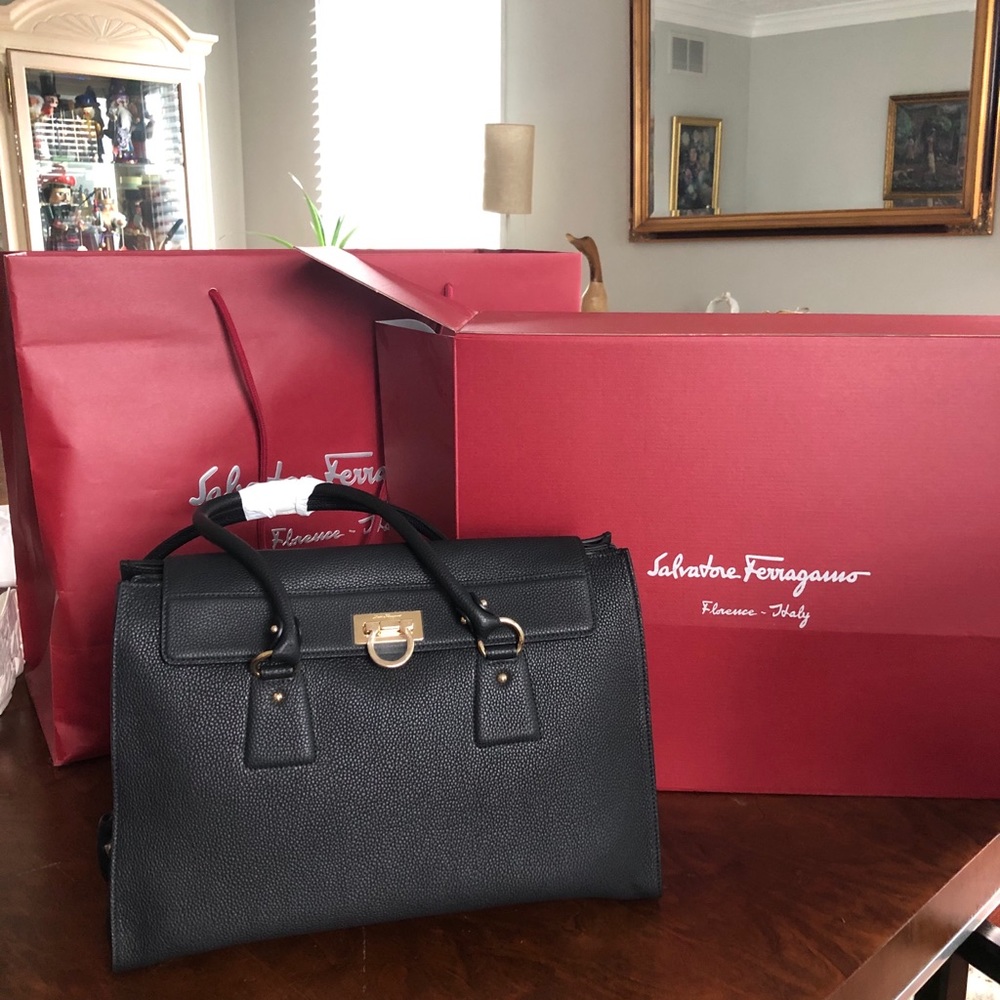 Salvatore Ferragamo Lotty Tote - Black
